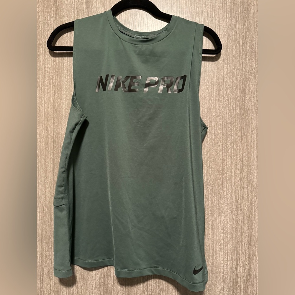 Nike Pro tank top.